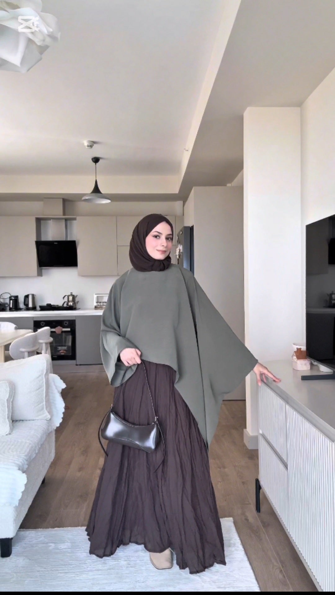 طقم تلبيق بلوزه+تنوره كرش مبطن